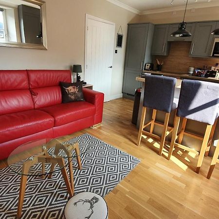 Smart & Cozy Holiday Apartment In The City Centre Inverness Extérieur photo