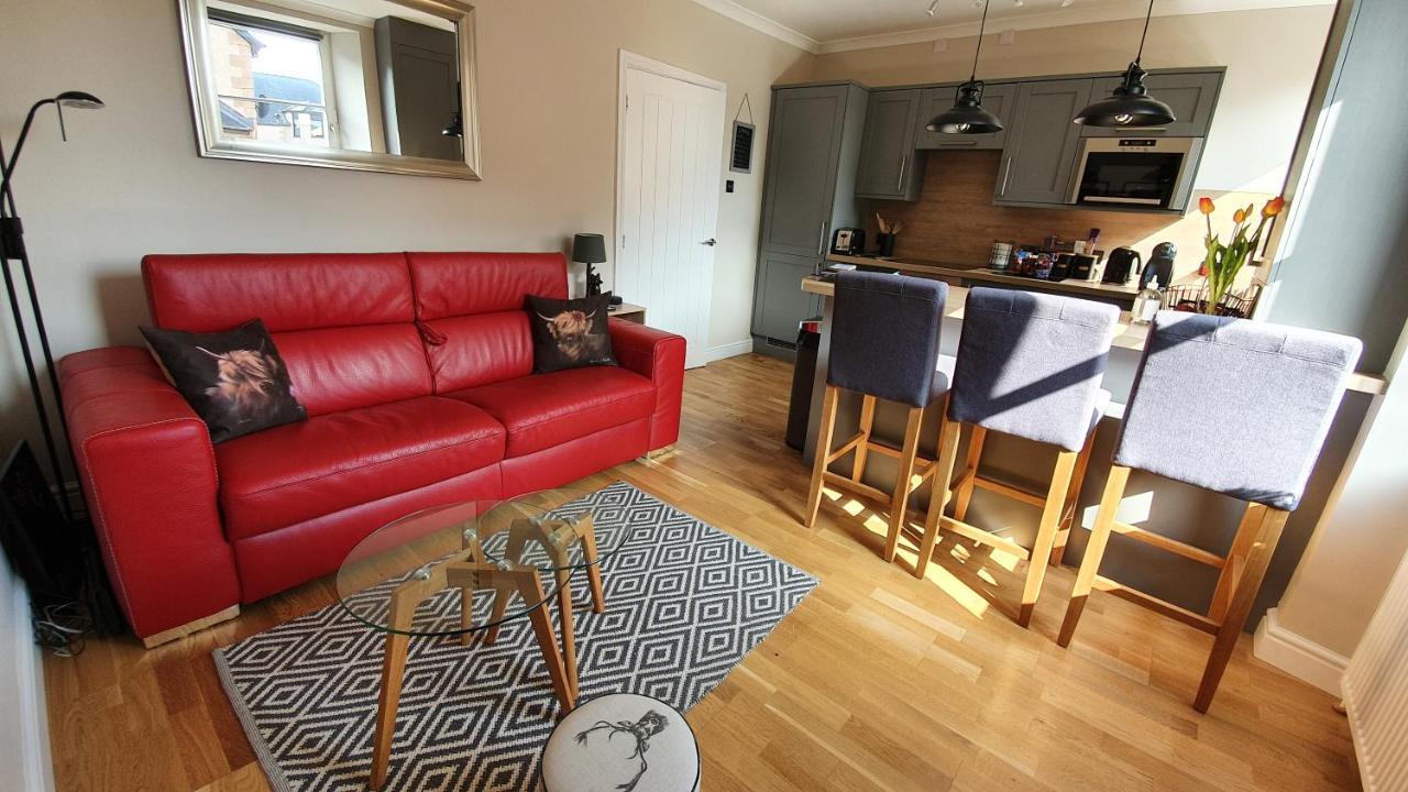 Smart & Cozy Holiday Apartment In The City Centre Inverness Extérieur photo