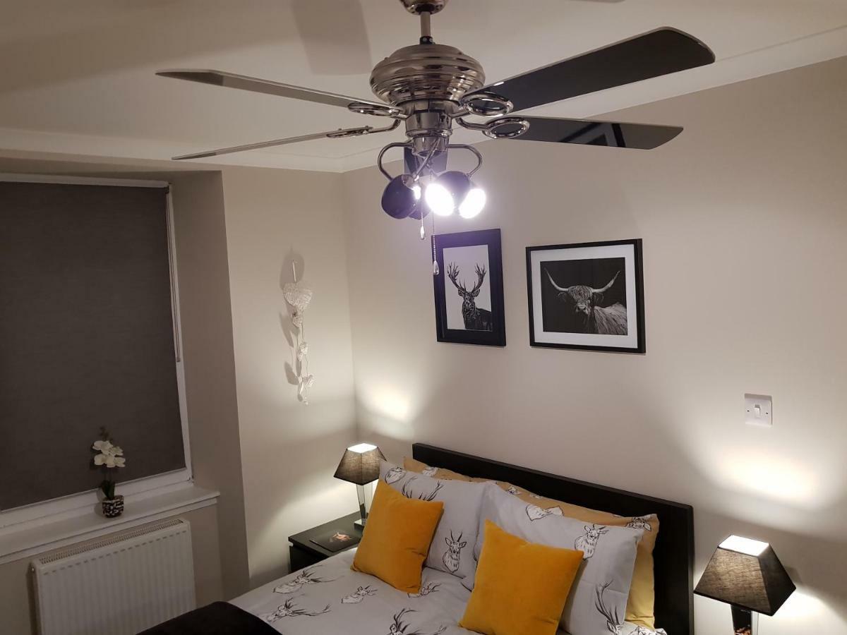 Smart & Cozy Holiday Apartment In The City Centre Inverness Extérieur photo