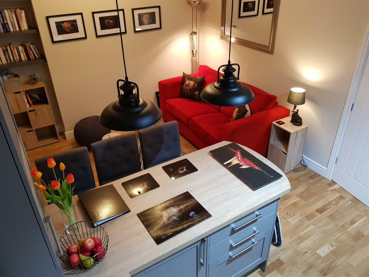 Smart & Cozy Holiday Apartment In The City Centre Inverness Extérieur photo